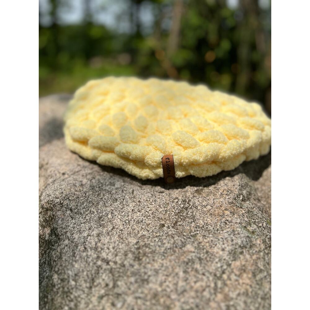 Handcrafted Cat Bed Pet Bed Small Dog Bed Biscuit Dough